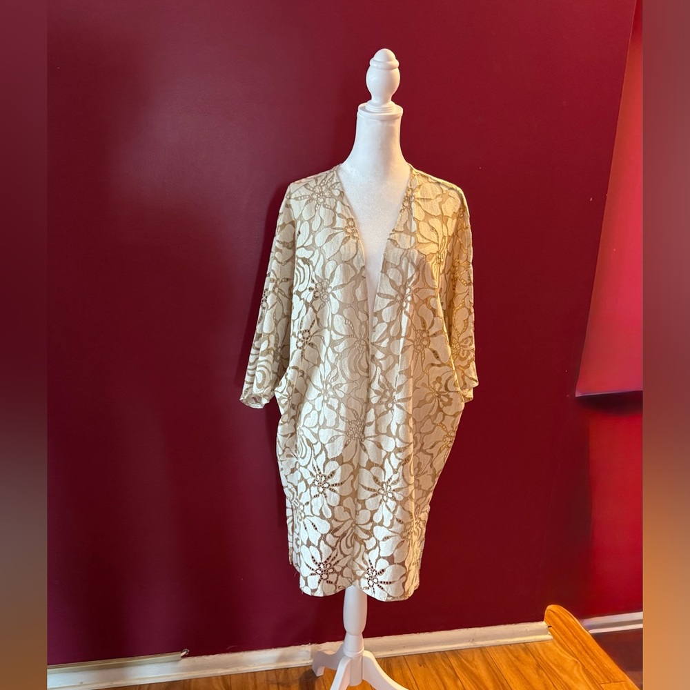 Anne Klein Cream Lace Crochet Kimono EUC